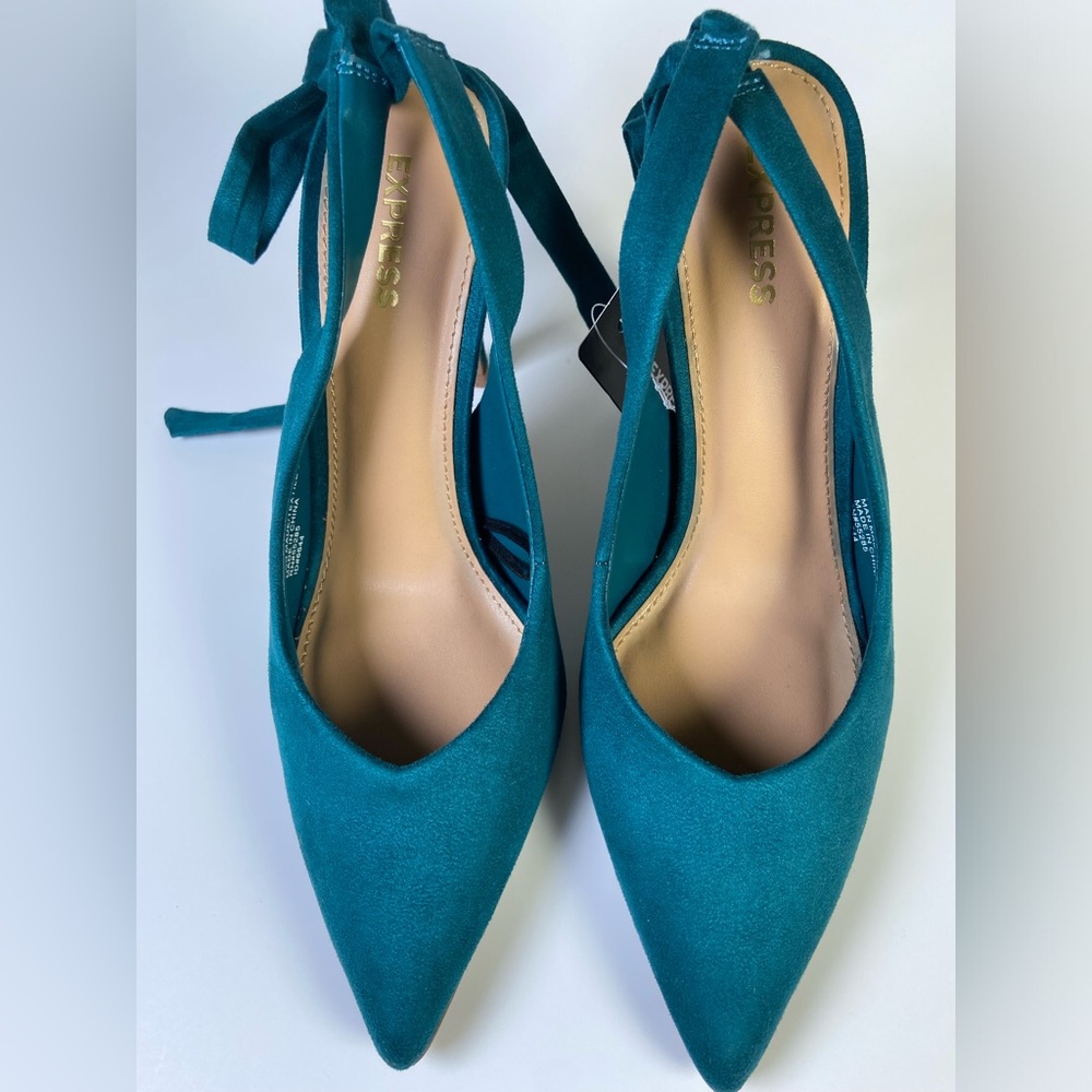 Express Woman’s Heels Green Pump Faux Suede Slingback